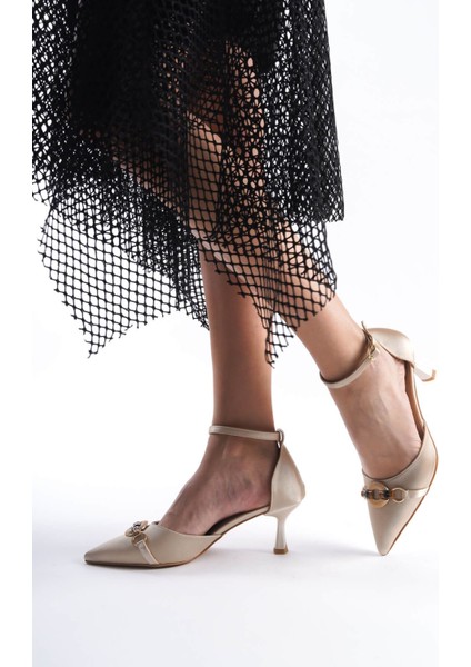 Celia Kadın Bej Topuklu Ayakkabı fırsatları