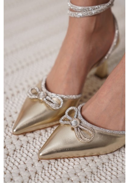 Irina Kadın Altın Taşlı Topuklu Ayakkabı fırsatları