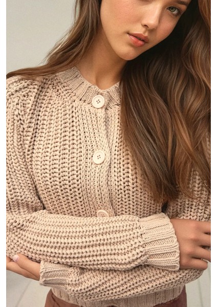 Kadın Dokulu Örme Yuvarlak Yaka Hırka Natural