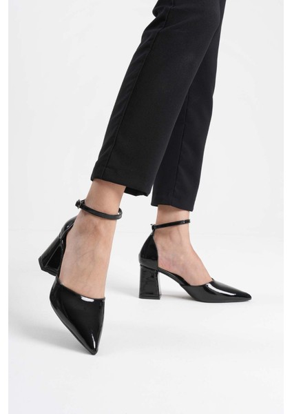 Doren Siyah Rugan Kadın Topuklu Ayakkabı fırsatları