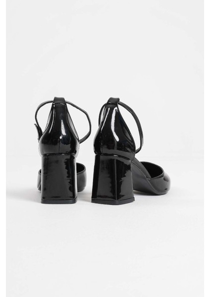 Doren Siyah Rugan Kadın Topuklu Ayakkabı modelleri