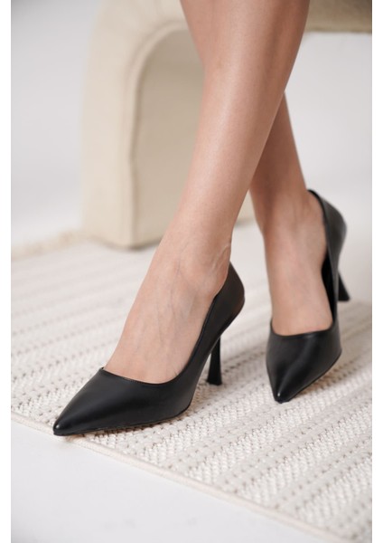 Zelena Kadın Mat Siyah Stiletto fiyatları