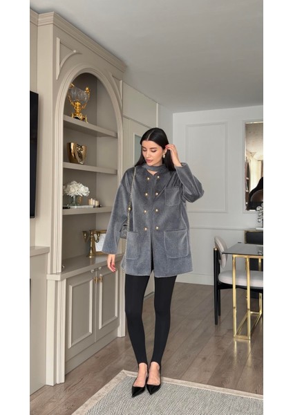 Gold Düğmeli Gri Kısa Kürk Ceket indirimleri