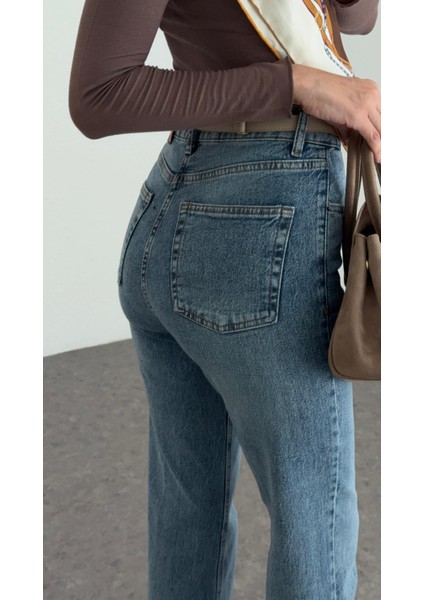 Yüksek Bel Yıkamalı Mavi Momfit Jean fiyatları