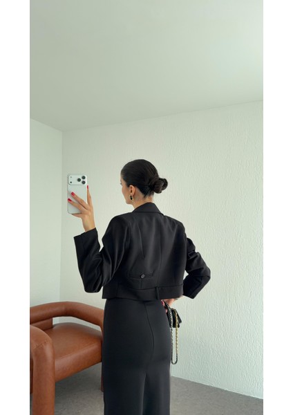 Siyah Ceket-Elbise Takım