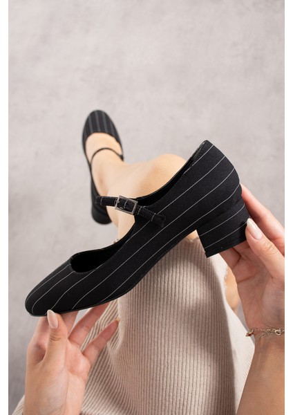 Jennifer Siyah Zara Kumaş Renkli Yuvarlak Burunlu Tek Tokalı Kadın Kalın Topuklu Ayakkabı