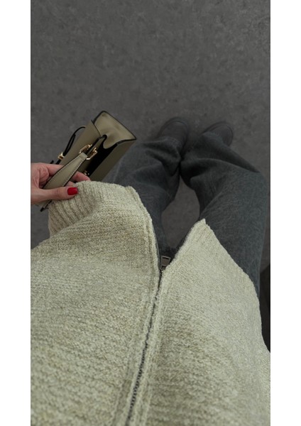 T Kol Çift Fermuarlı Krem Yelek fırsatları