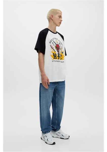 Stranger Things Hellfire Club Unisex Oversize T-Shirt modelleri