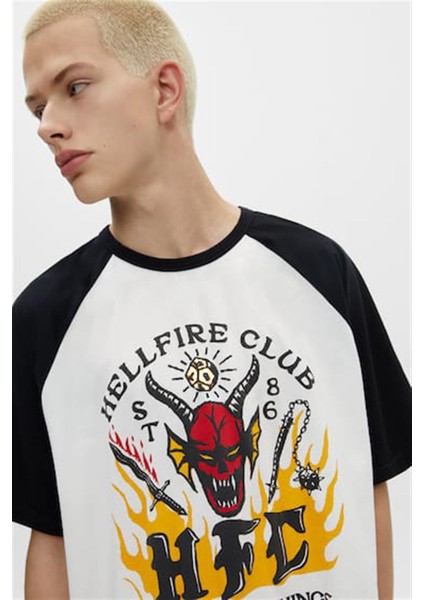 Stranger Things Hellfire Club Unisex Oversize T-Shirt fırsatları