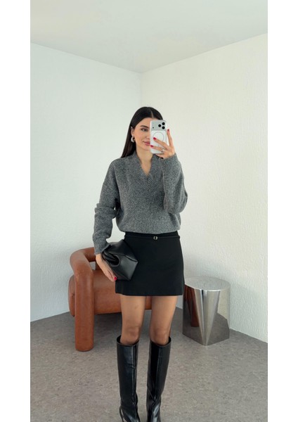 Kemerli Siyah Şort Etek