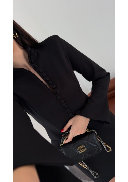 Kumaş Düğmeli Siyah Elbise