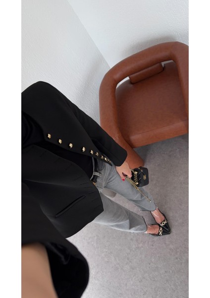 Gold Düğmeli Siyah Ceket fırsatları