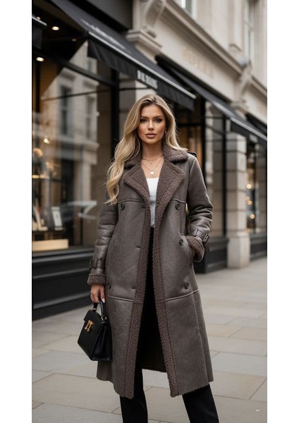 Yakası Kürklü Oversıze Kadın Kaban fiyatları