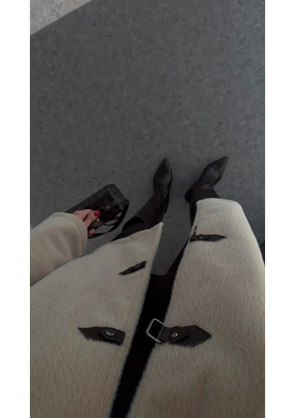 Kancalı Bej Ceket fırsatları