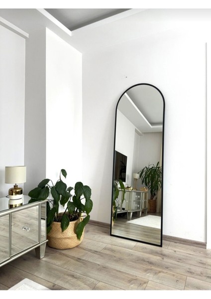 Siyah Influencer Boy Aynası - 180X60 Ayarlanabilir Ayaklı modelleri