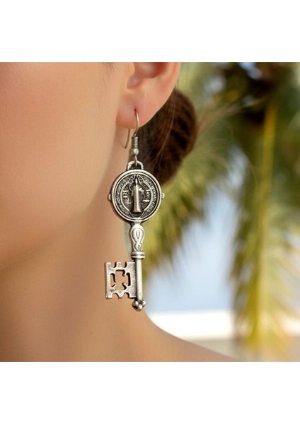 Tarihi Anahtar Şekilli Kadın Küpe Çift Adet Gümüş Kaplama El Yapımı Küpe fiyatları