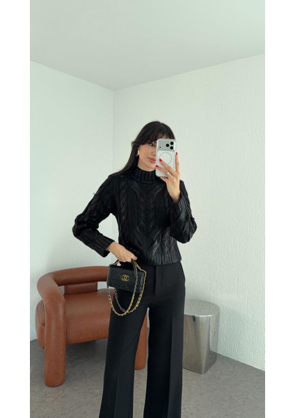 Varaklı Siyah Kazak