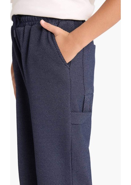 Erkek Çocuk Oversize Geniş Kalıp Beli Lastikli Eşofman Altı G3274A825WN indirimleri