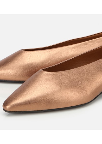 01AYH316500A470 KADIN Deri Bronz Sivri Burunlu Babet modelleri
