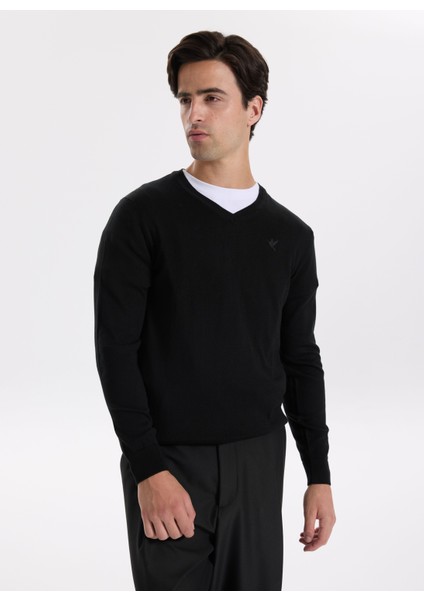 V Yaka Basic Düz Siyah Erkek Kazak F5WM-KZK 2557