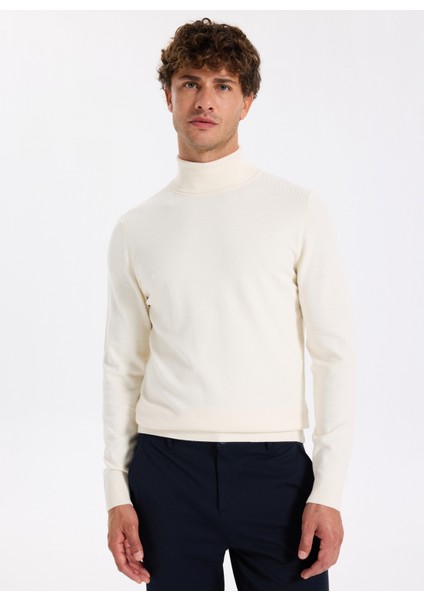 Tam Balıkçı Yaka Slim Fit Düz Ekru Erkek Kazak F5WM-KZK 2524 fiyatları