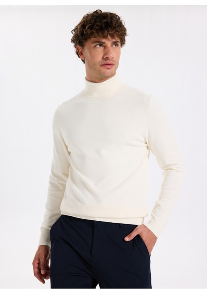 Tam Balıkçı Yaka Slim Fit Düz Ekru Erkek Kazak F5WM-KZK 2524 modelleri