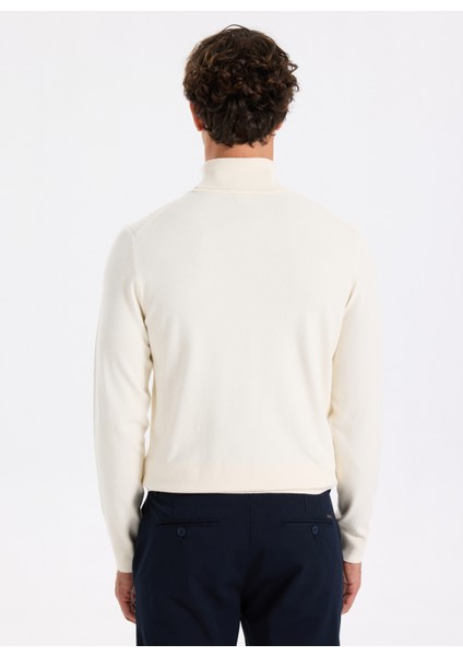 Tam Balıkçı Yaka Slim Fit Düz Ekru Erkek Kazak F5WM-KZK 2524