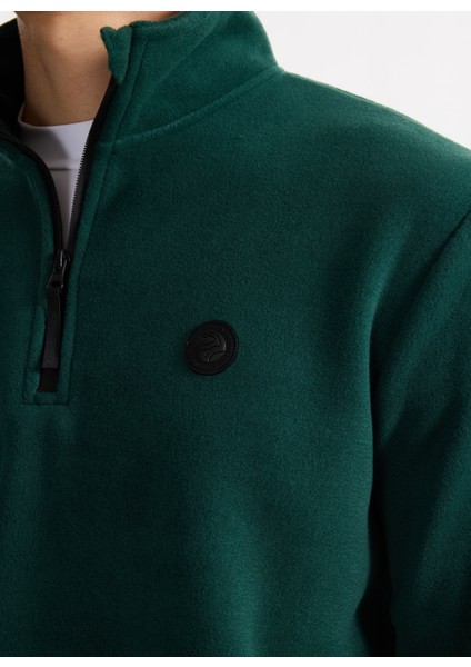 D5WM-SWT3300 Koyu Yeşil Fermuarlı Yaka Basic Düz Erkek Polar Sweatshırt fırsatları