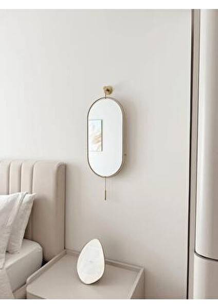 MetaQuartz Serenity Gold Ayna Modern Tasarım Metal Malzeme Oval Şekil Dekoratif Ayna