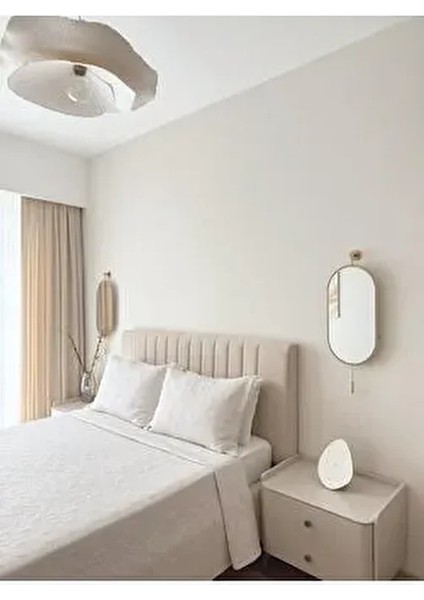 MetaQuartz Serenity Gold Ayna Modern Tasarım Metal Malzeme Oval Şekil Dekoratif Ayna