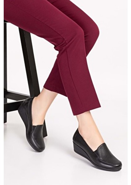 Kadın Deri Taban Düz Topuklu Ayakkabı Rahat Kullanım modelleri