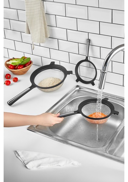 Tencereye Takılabilen 3'lü Tel Süzgeç Seti (14 -17-22 cm) fırsatları