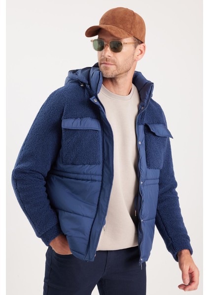 Erkek Regular Fit Klasik Kesim Kapüşonlu Fermuarlı Çift Cepli Çıtçıt Kapamalı Lacivert Mont fırsatları