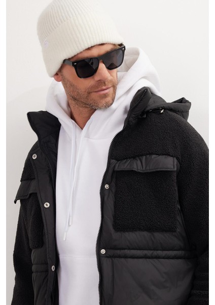 Erkek Regular Fit Klasik Kesim Kapüşonlu Fermuarlı Çift Cepli Çıtçıt Kapamalı Siyah Mont fiyatları