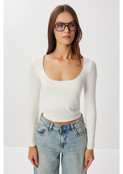 Büzgülü Crop Örme Bluz LUB0267 Kemik