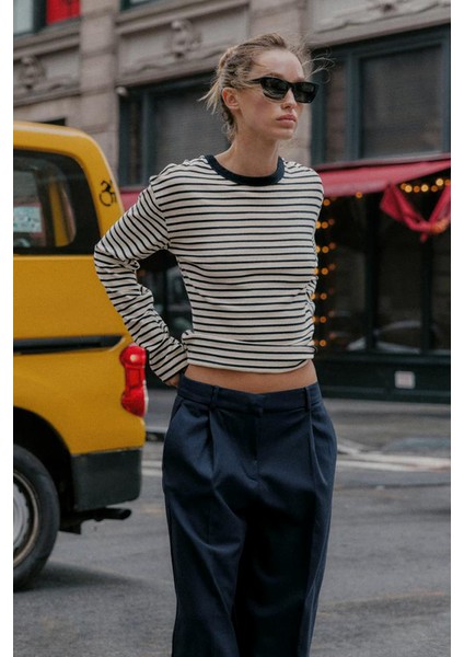 Premium Pamuklu Oversize Çizgili Uzun Kol Tişört