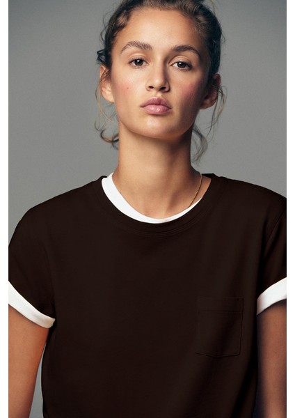 Premium Cep Detaylı Kısa Kol Pamuklu Tişört