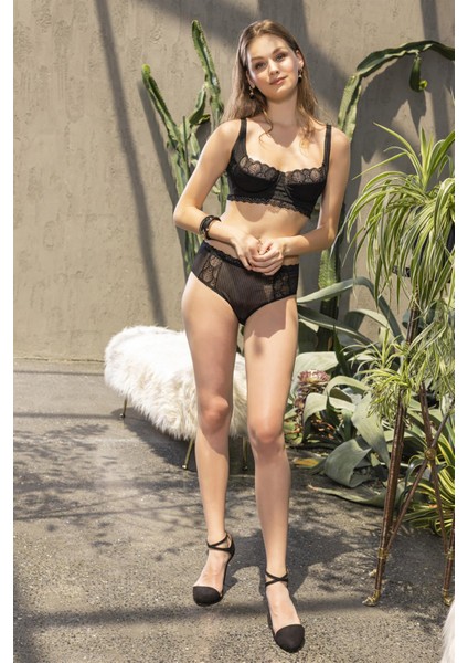 Dantel Detaylı Sütyen Siyah (MGP11320)