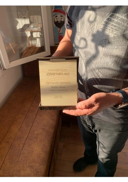 Kişiye Özel Ahşap Öğretmenler Günü Plaketi