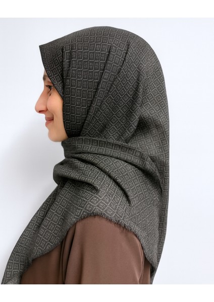 Desenli Denim Eşarp – 95X95 Cm, Kaymaz, Dört Mevsim Kullanıma Uygun modelleri