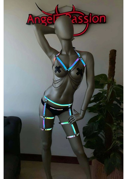 Gece Club Elbiseleri Işıkta Yansıyan Harness Takım - APFT497 modelleri