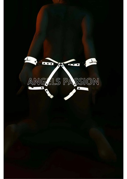 Beyaz Reflektörlü Popo Üzeri Kelepçeli Harness - APFT270 fiyatları