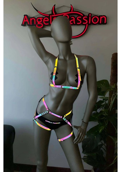 Erotik Giyim Reflektörlü Harness Takım indirimleri