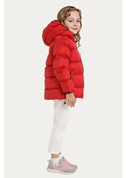 Kız Çocuk Kırmızı Su ve Rüzgara Dayanıklı Kapüşonlu Şişme Mont