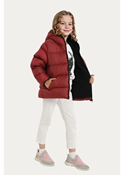 Kız Çocuk Bordo Kapüşonlu Su ve Rüzgar Geçirmez Şişme Mont Polarlı İç Tasarım