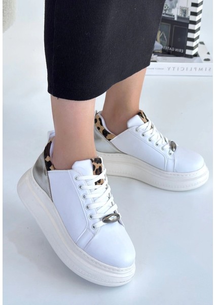 Gasta Beyaz Cilt Gümüş Detaylı Bağcıklı Spor Ayakkabı
