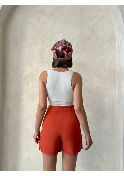 Iki Düğmeli Kapaklı Şort Etek Kremit S24046 modelleri