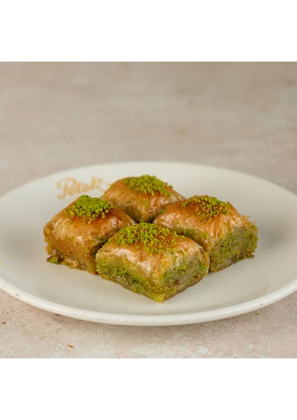 Fıstıklı Dürüm Baklava