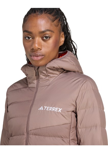 Terrex Multi Light Down Climawarm Kapüşonlu Kadın Kaz Tüyü Mont indirimleri
