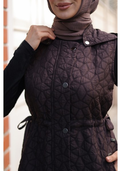 Şirin Kapüşonlu Kapitone Yelek - 7005